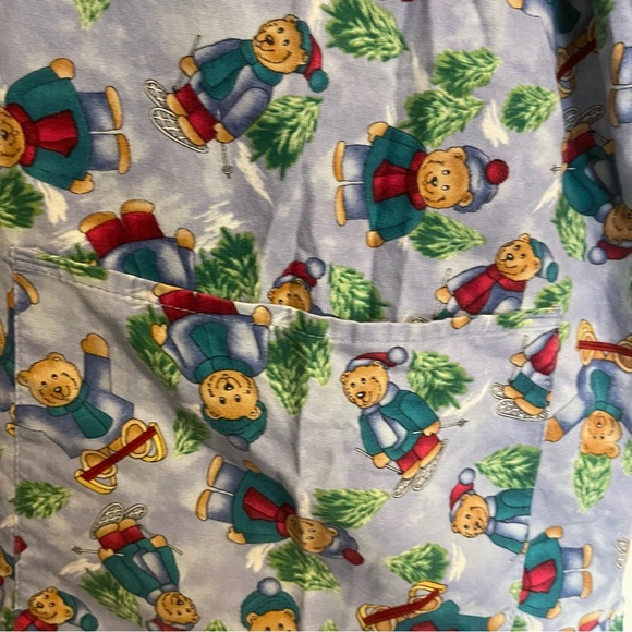 Crest Scrub with 2 pockets. Xl - Picture 4 of 7